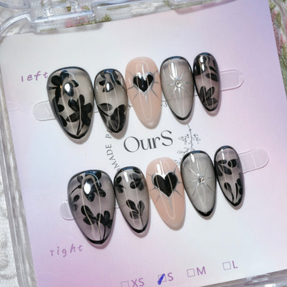Noir Bloom Hearts