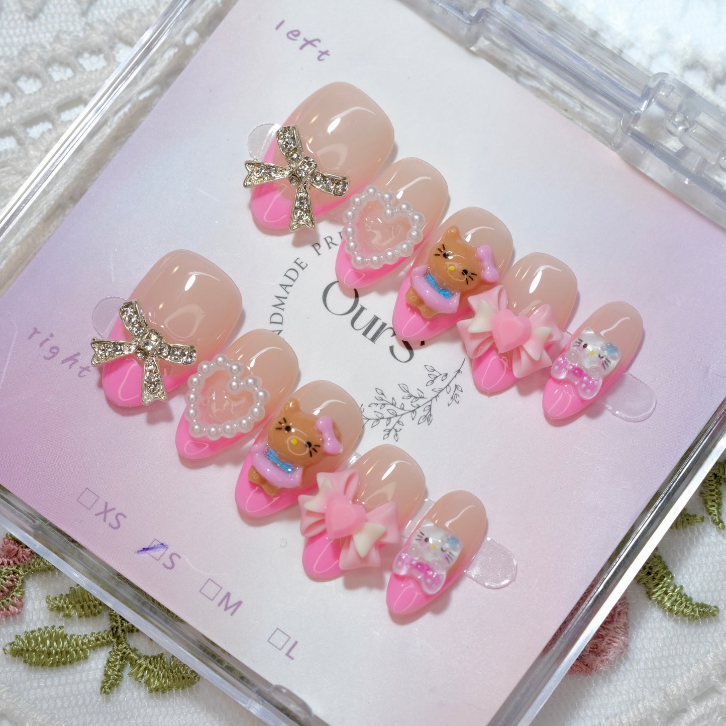 Hello Kitty Sweetheart