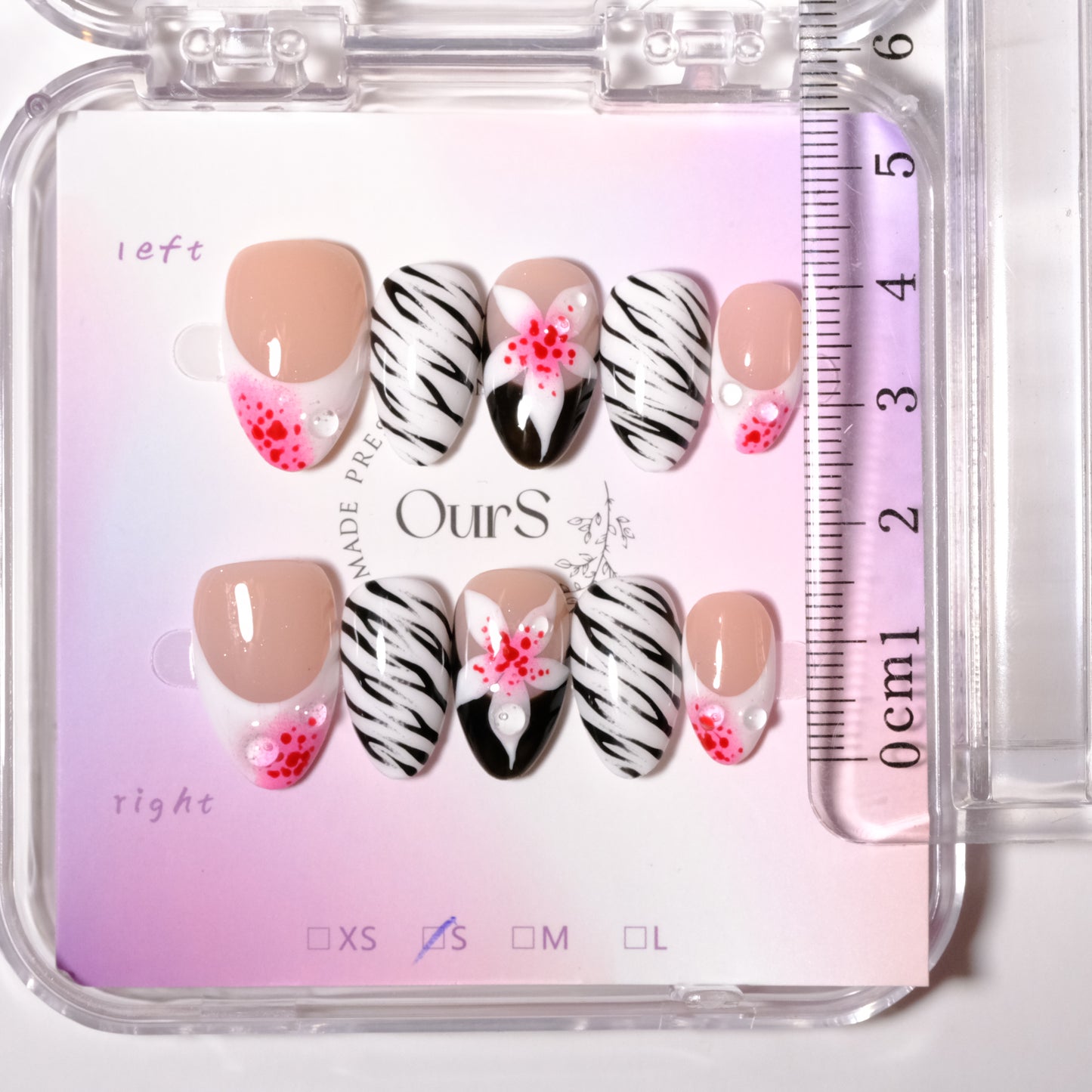 Zebra Petals French Tips